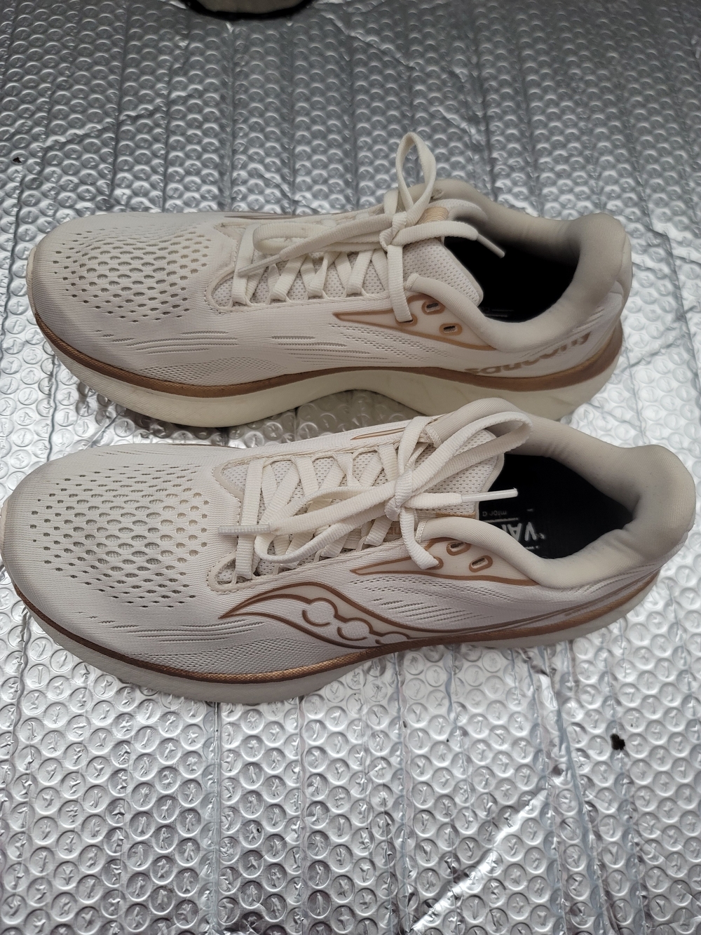 Saucony Women's Cream and Light Brown Sneakers